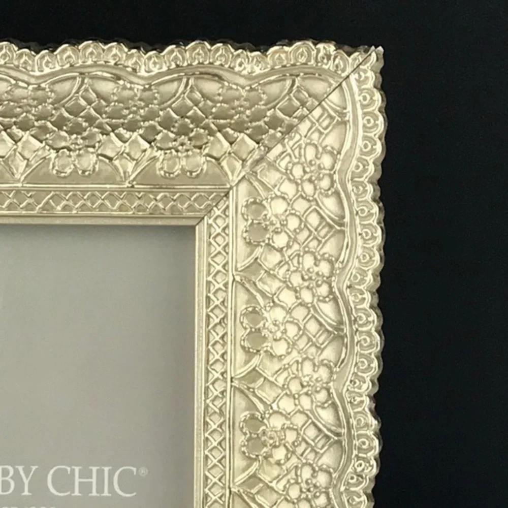 Shabby Chic - 4/$98 - Gold picture frame 4”x6”. NWT